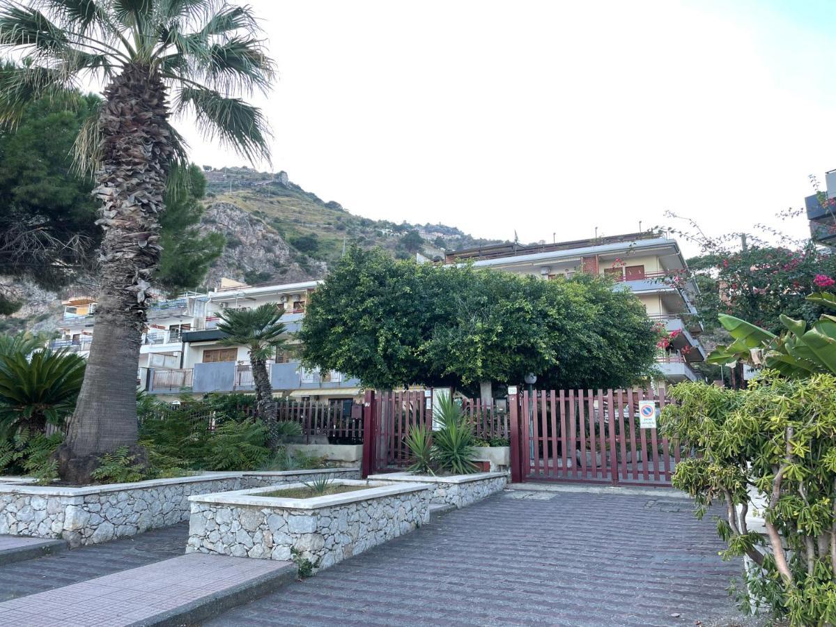 Incantevole Appartamento Taormina ซานตาเลสโซ ซิกูโล ภายนอก รูปภาพ